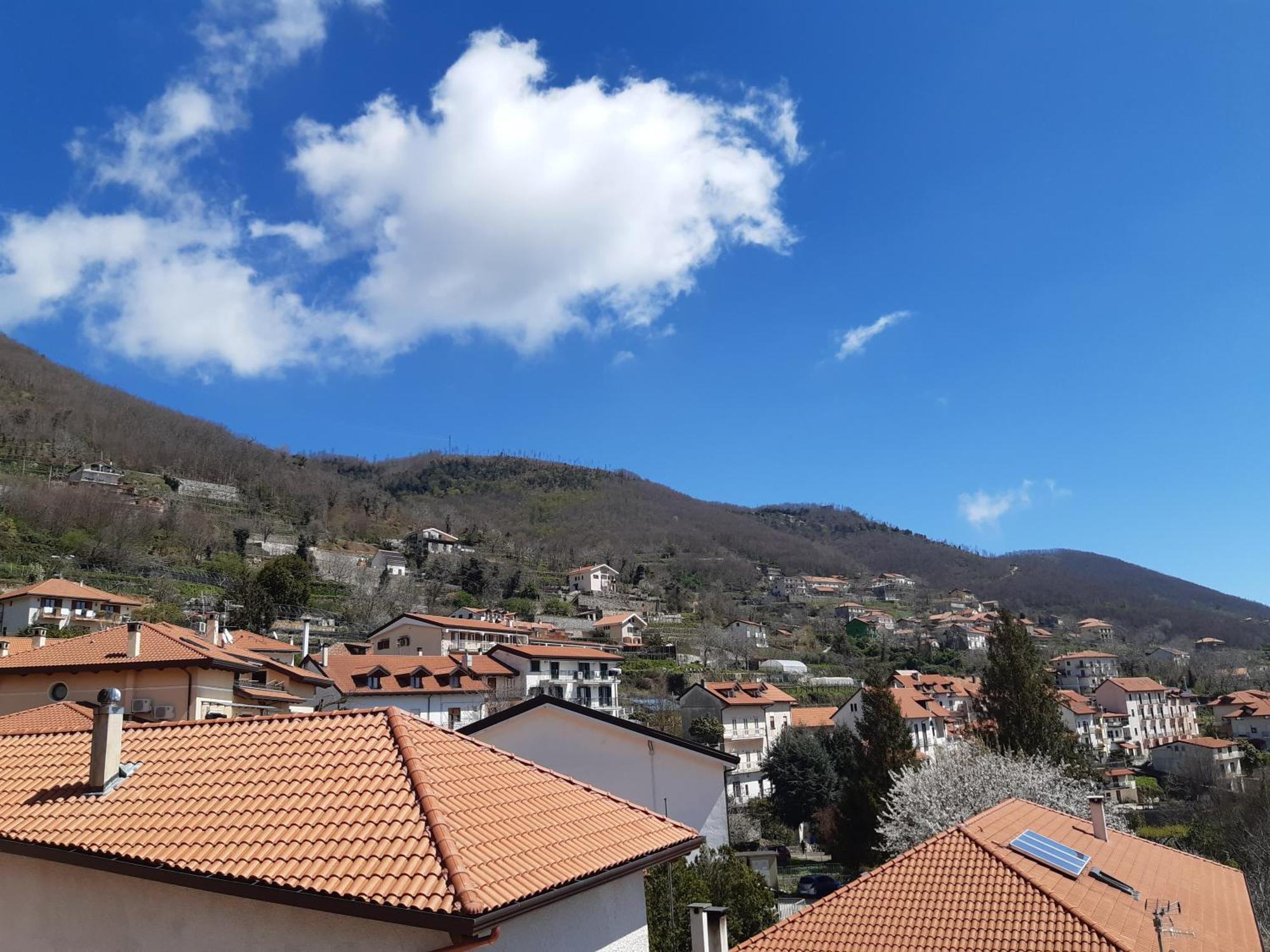 阿杰罗拉Raggio Di Sole住宿加早餐旅馆 外观 照片